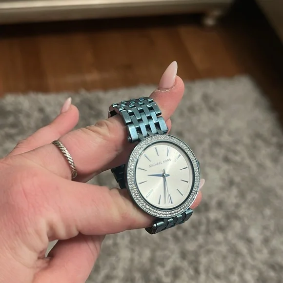 Unique rare blue Michael Kors watch. - Picture 4 of 6